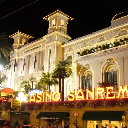 La Pace, Il Sole, Il Mare - Sanremo Casa Indipendente Vista Mare, Posto Auto Privato, Ampio Spazio Esterno Attrezzato, A Pochi Minuti Dalle Spiagge Exterior foto